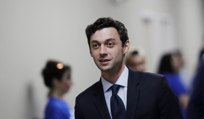 Ossoff dichiara vittoria in Georgia: è il più giovane senatore dai tempi di Biden, circa 50 anni fa