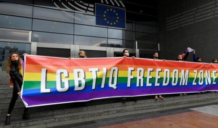 Il Parlamento dichiara l'Ue 'zona di libertà' per le persone Lgbtqi+ ma Lega e FdI votano contro