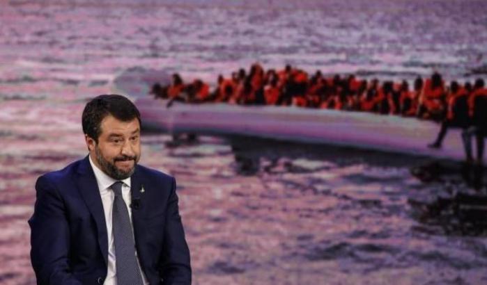Salvini rilancia la paura dei migranti: 