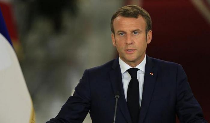 Macron preoccupato: "Vedo la società razzializzarsi gradualmente"