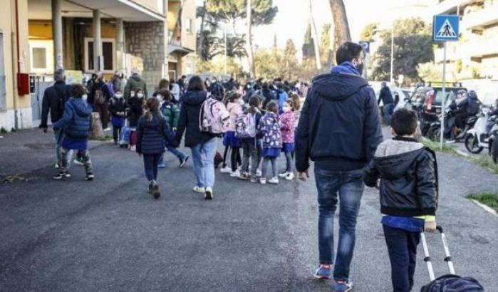 Covid: martedì si vota la mozione sulla riapertura delle scuole alla Camera