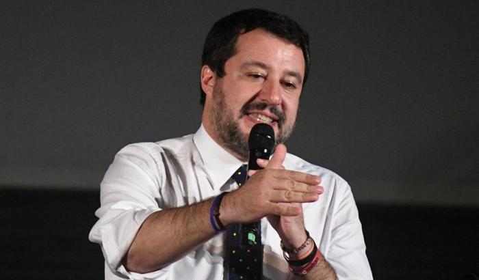 Salvini usa il papa per la sua propaganda: "Grazie Santo Padre, la legge Zan non s'ha da fare"