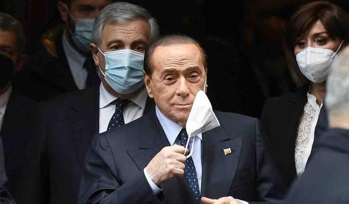 Berlusconi al Quirinale: nel teatrino messo in piedi dall'ex cavaliere arrivano gli 'sviolinatori' di Forza Italia