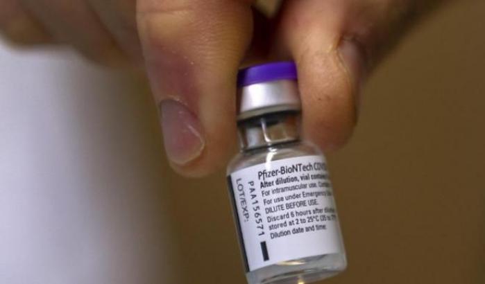 Uno studio rivela che il vaccino Pfizer è più efficace con 8 settimane di intervallo tra le due dosi