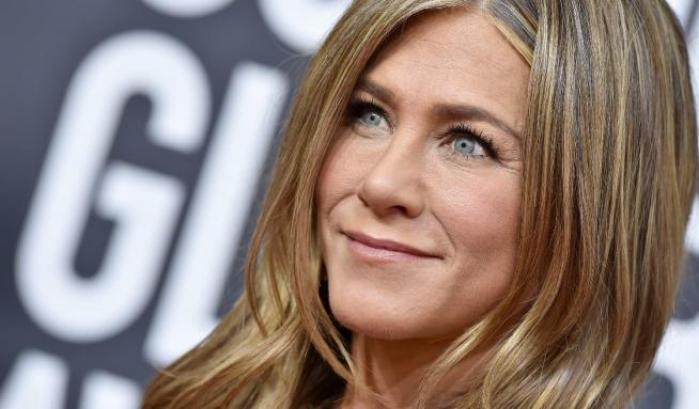 Jennifer Aniston evita i non vaccinati: e sui social piovono insulti e critiche