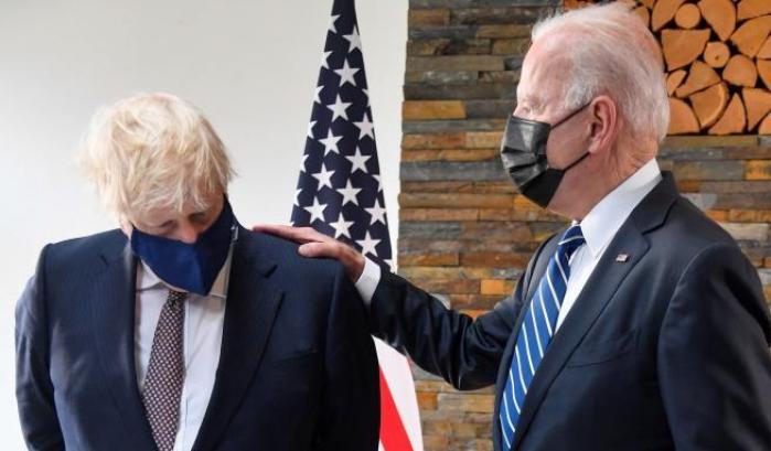 Johnson chiederà a Biden di posticipare il rientro delle truppe dall'Afghanistan, ma i talebani...