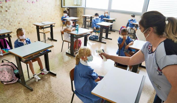 L'appello dell'Oms: "A scuola i bambini mantengano mascherina e distanziamento"