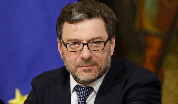 Giorgetti elogia Calenda e il Pd replica: "Giubilato Michetti, la Lega sceglie il leader di Azione"