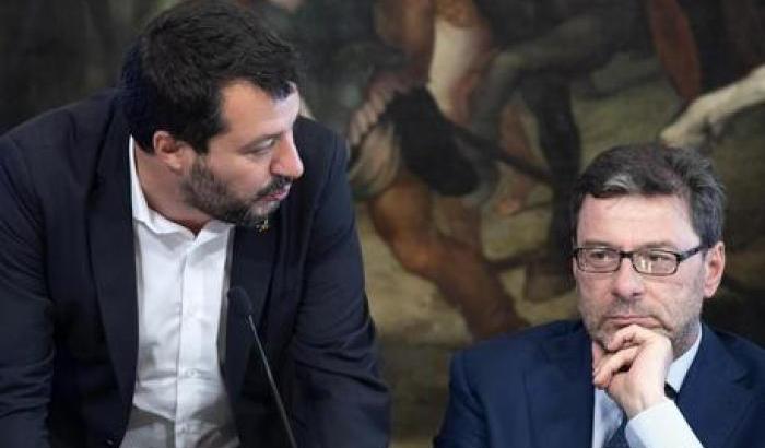 Salvini mente e giustifica le tensioni nella Lega: ''Nessuna spaccatura''