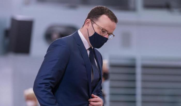 Il ministro tedesco Spahn: "Il Green Pass è indispensabile. L'ho capito girando a Roma durante il G20"