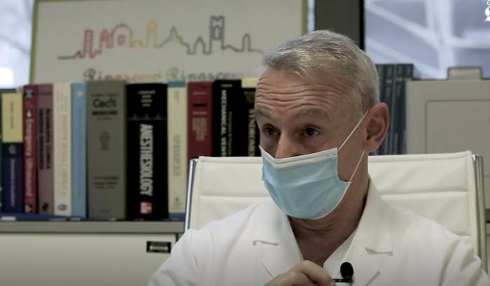 I medici tuonano contro i no-vax: "Tolgono posto agli altri malati, stop alle manifestazioni"