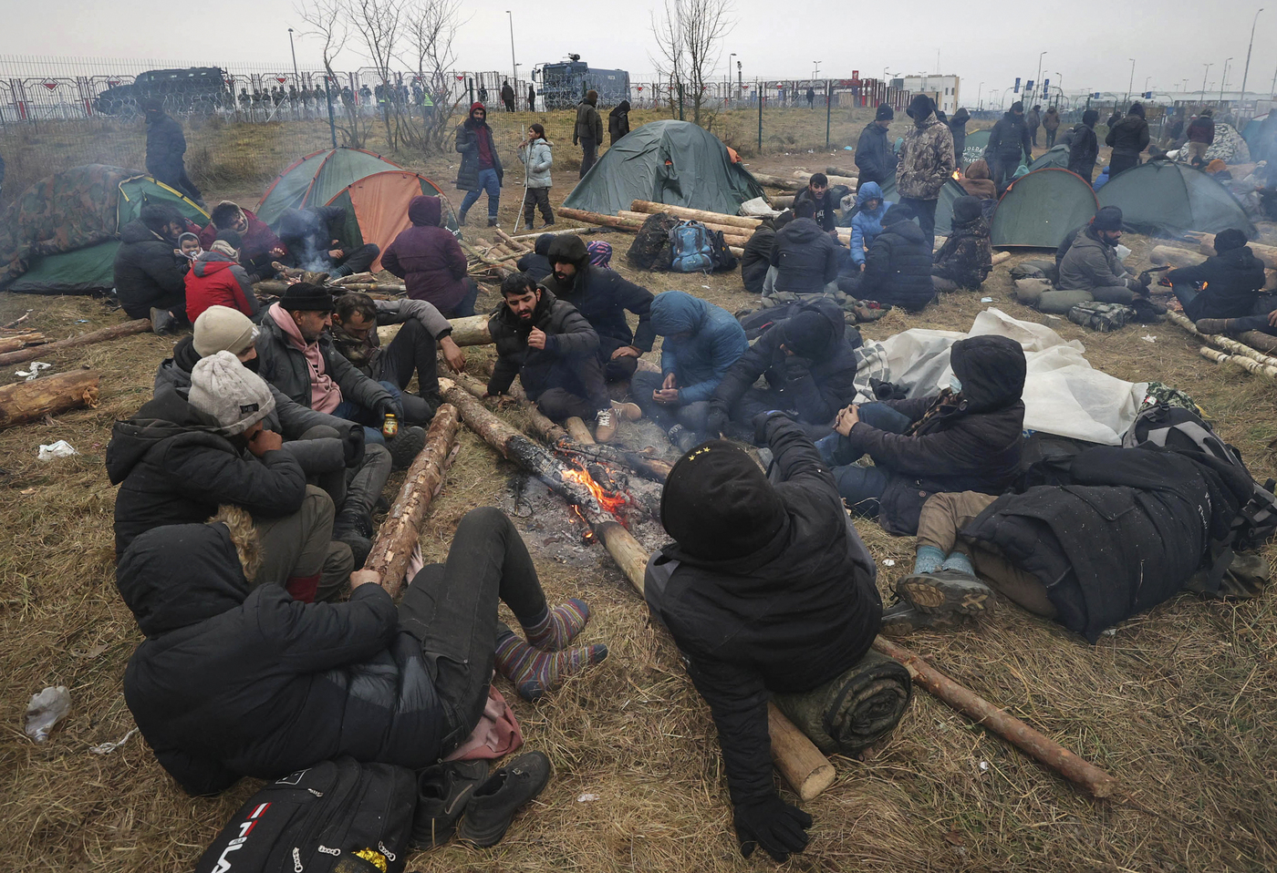 La polizia polacca arresta 45 migranti che avevano attraversato il confine dopo un lancio di pietre