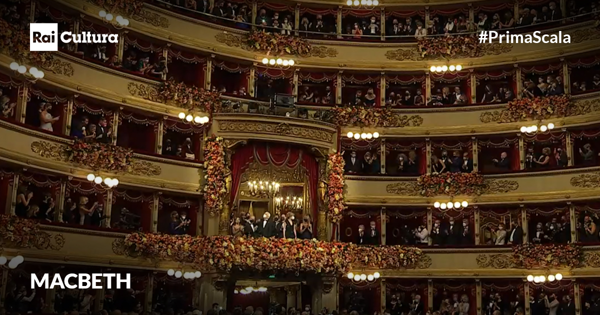 La Scala accoglie Mattarella con un lunghissimo applauso e qualcuno grida 'bis'