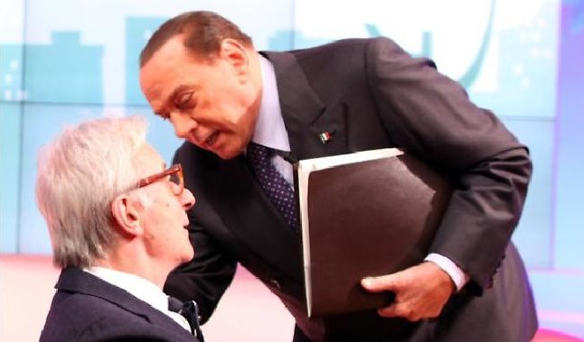 Feltri 'boccia' Berlusconi al Quirinale: "Non ci sono i voti e lui ha l'età dei datteri..."