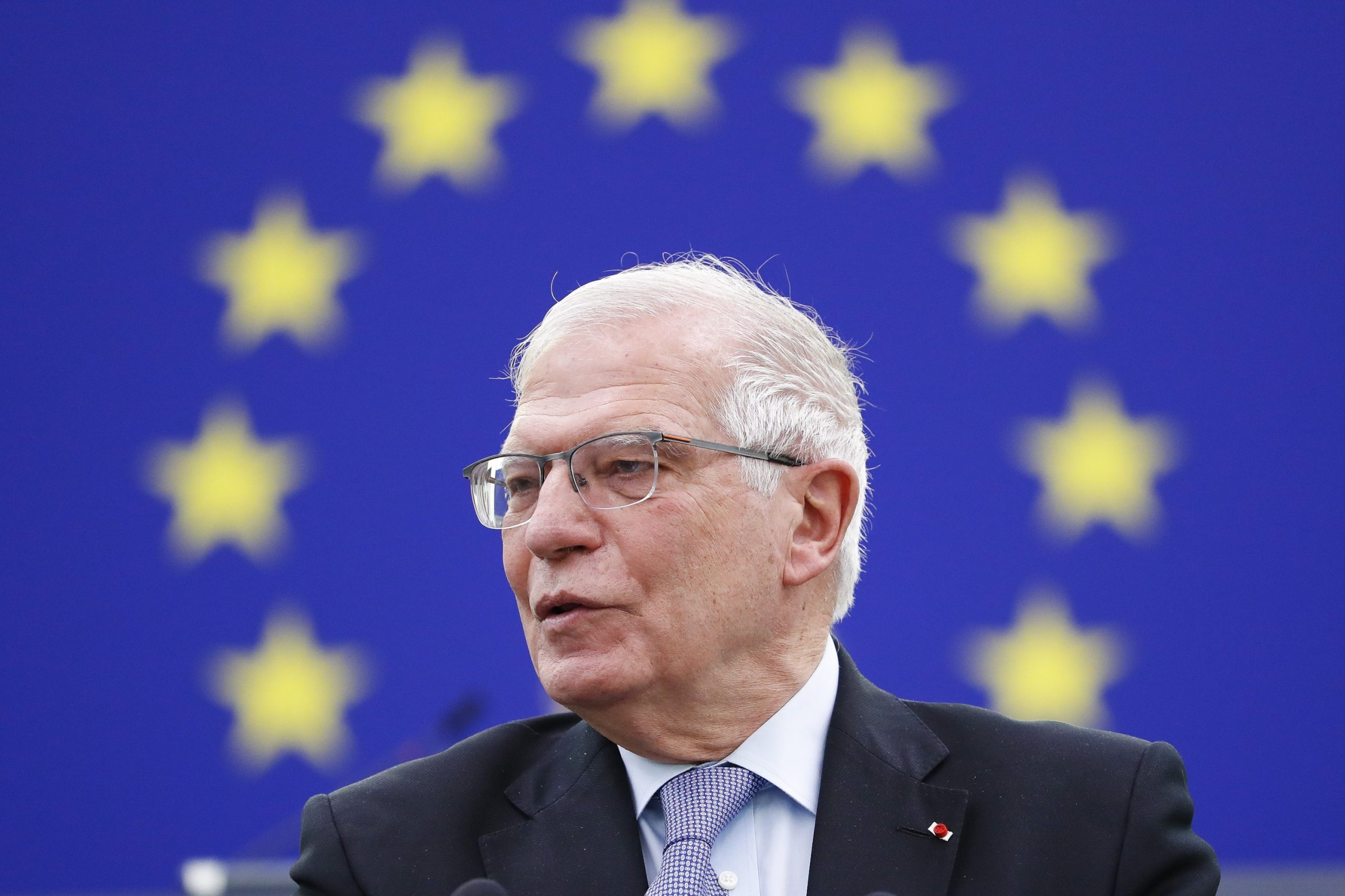 Ucraina, Borrell: "Non riesco a comprendere chi dice che non dobbiamo aiutare Kiev"