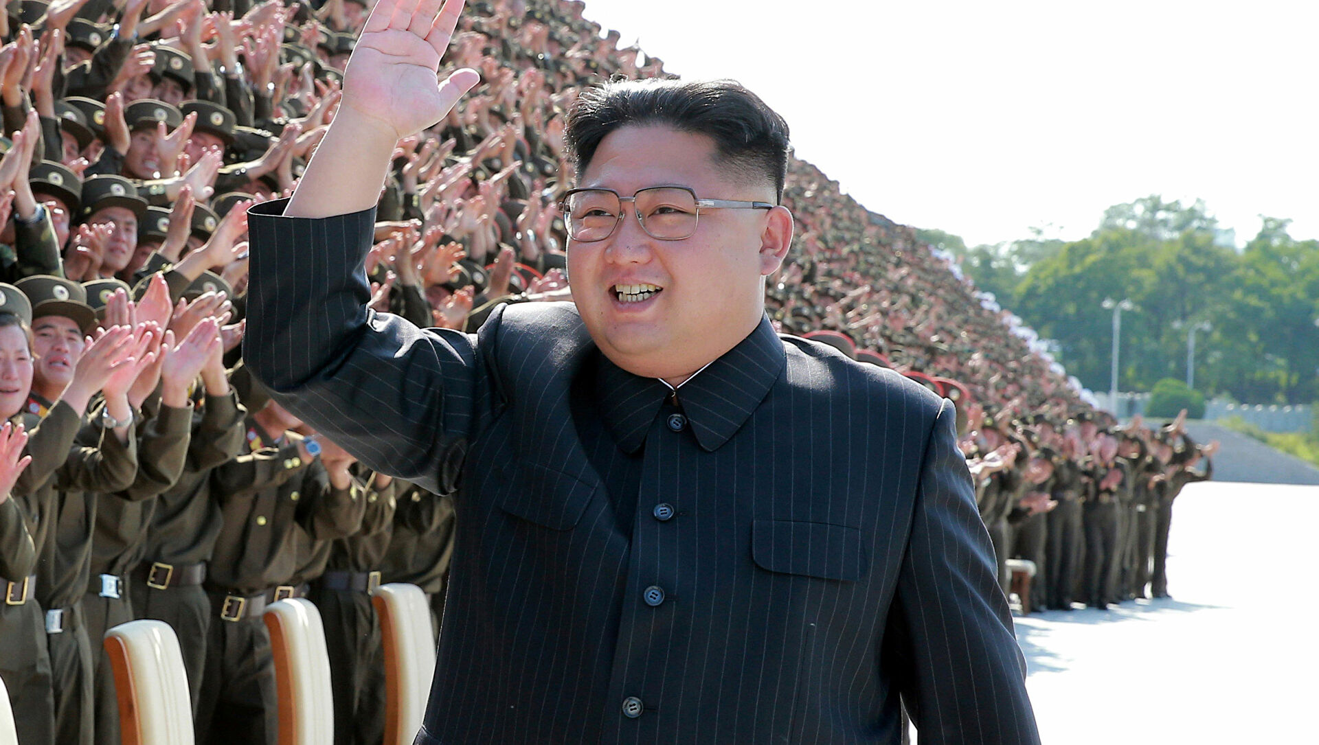 Corea del Nord, Kim Jong Un getta benzina sul fuoco: "Rafforziamo le nostre armi nucleari"