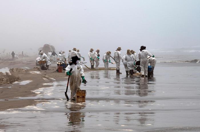 Marea nera in Perù a causa di uno sversamento: Repsol chiede danni alla petroliera italiana