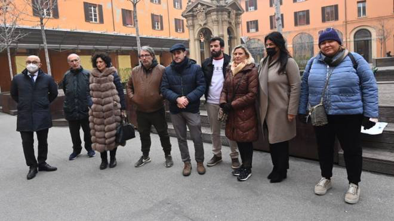 Bologna, figuraccia per la Lega: aveva promesso 'battaglia' contro lo ius soli ma si presentano in dieci al flash mob