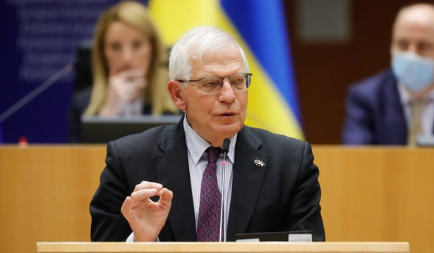 Ucraina, Borrell: "Limitare la dipendenza dal gas russo. I cittadini abbassino i consumi"