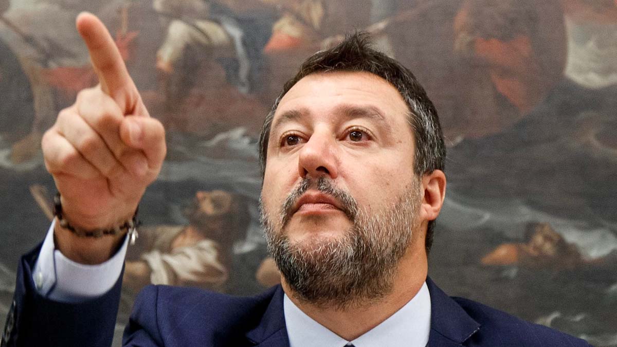 Salvini non andrà a Mosca e smentisce le voci: "Non ho organizzato nessuna missione"