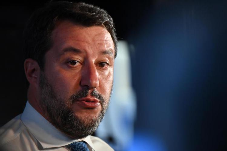 Salvini riesce a parlare di migranti anche riguardo la guerra: "Pace subito o in Italia arriveranno milioni di africani"