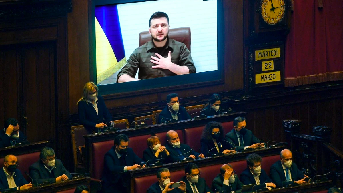 Zelensky: "Pronti a parlare con la Russia se Mosca mette fine alla guerra"