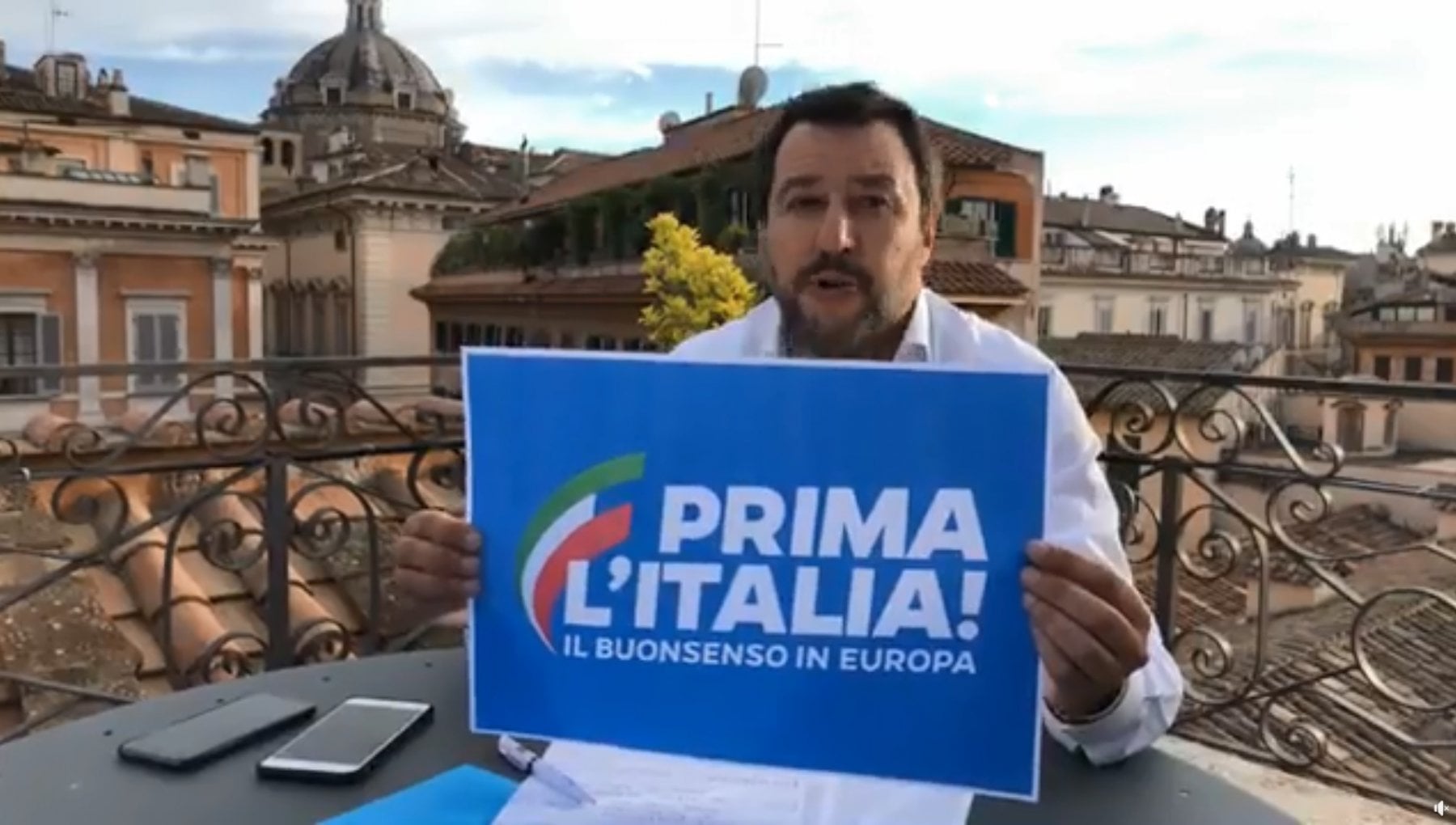 Salvini minaccia il governo: "La Lega voterà solo quello che serve all'Italia, il resto a Pd e M5s"