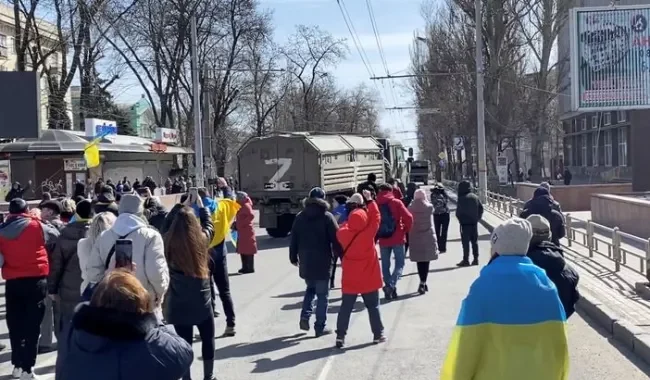 Ucraina, dal primo maggio Kherson introdurrà il rublo: cosa significa questo?