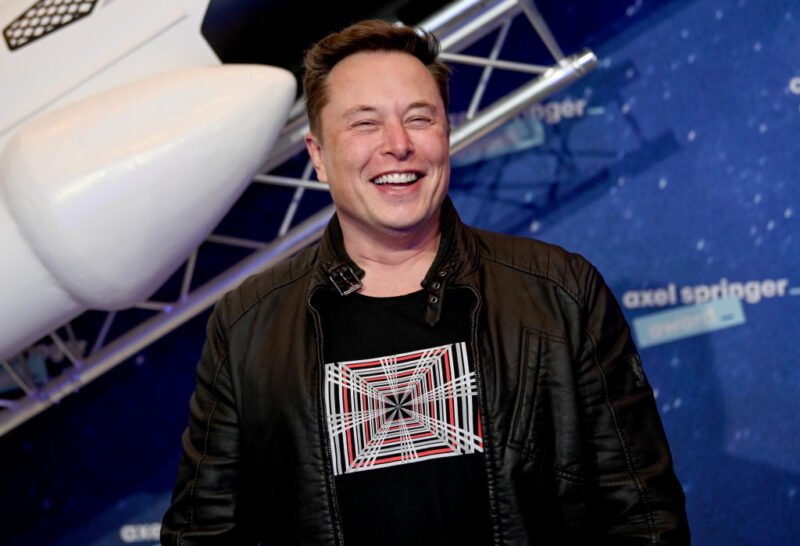 Elon Musk vuole comprarsi Twitter: fatta un'offerta da 43 miliardi di dollari