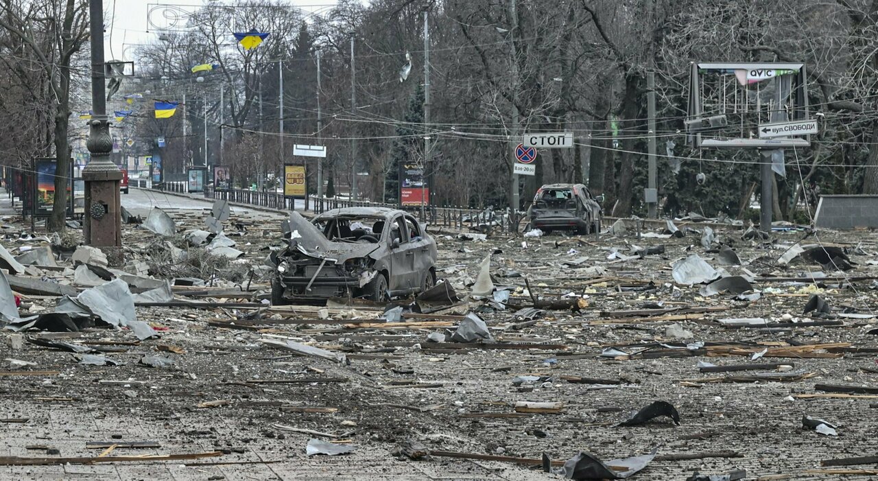 Ucraina, il sindaco di Kharkiv ha denunciato nuovi bombardamenti nella notte