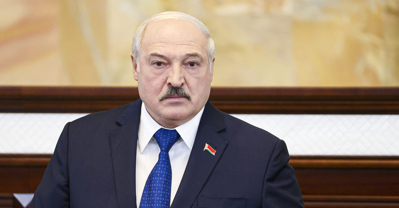 Lukashenko dimentica di essere un fantoccio della Russia: "L'Ucraina ha 15 mila soldati al confine"
