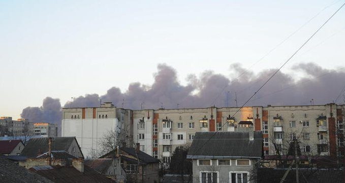 Ucraina, esplosioni a Leopoli: presa di mira una base militare