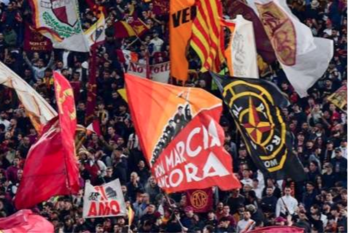 Fascisti giallorossi, Miccoli (Pd): “Via dalla Curva Sud la bandiera che inneggia alla Marcia su Roma”