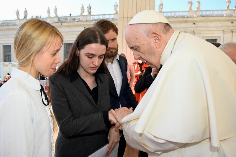 Papa Francesco ha incontrato le mogli dei combattenti del battaglione Azov