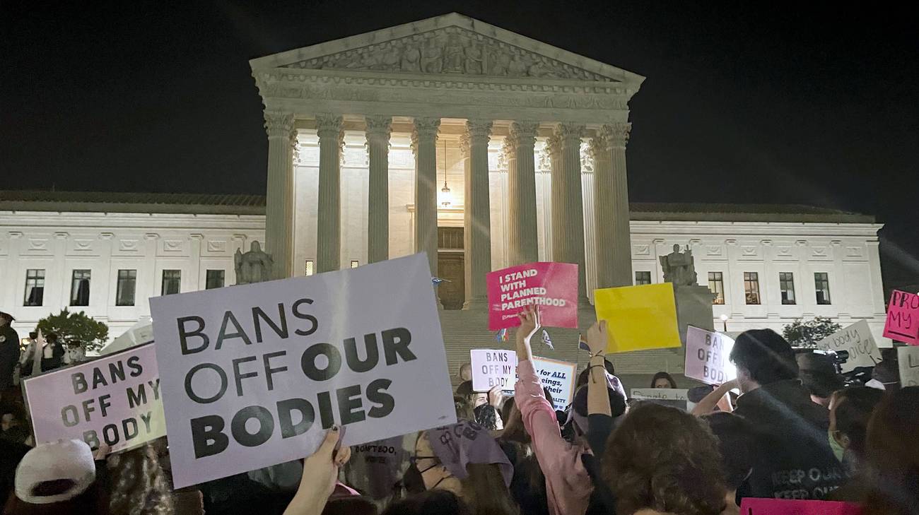 Aborto, il Senato blocca il provvedimento per estendere il diritto. Biden: "Continuiamo a combattere"