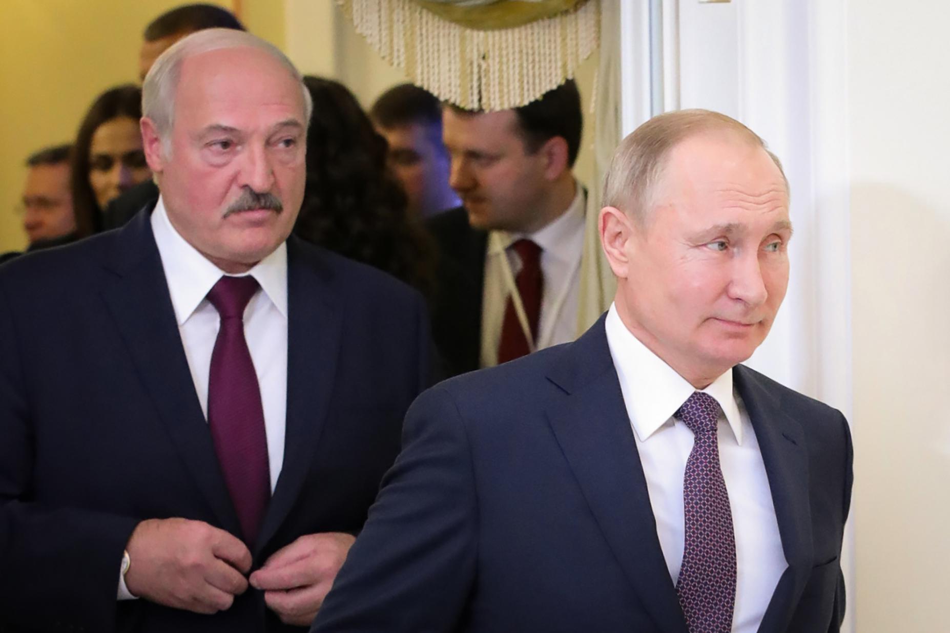 Lukashenko: "Putin non mi ha mai chiesto di entrare in guerra ma è l'Occidente a spingerci..."