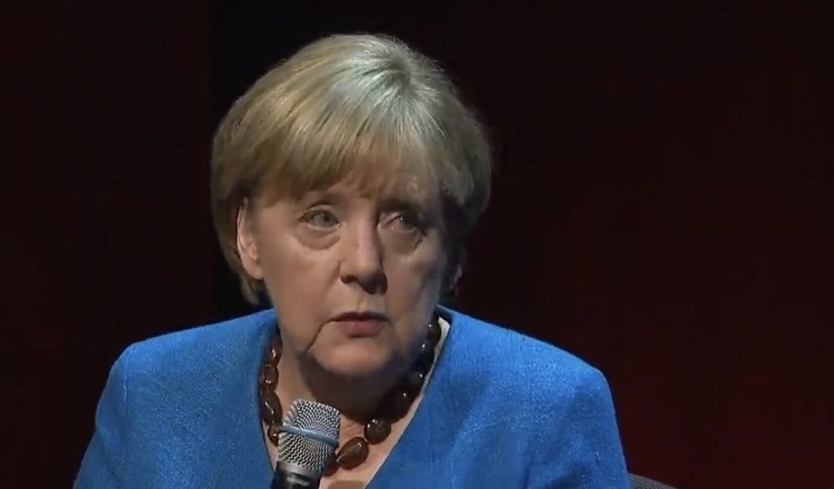 Ucraina, Angela Merkel: "Aggressione di Putin senza giustificazione"
