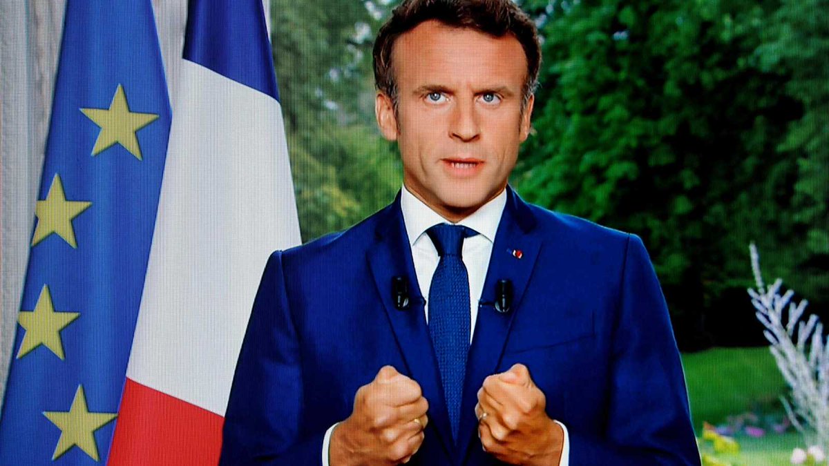 Francia, Macron: "Per ora nessun governo di unità nazionale, i partiti sono contrari"