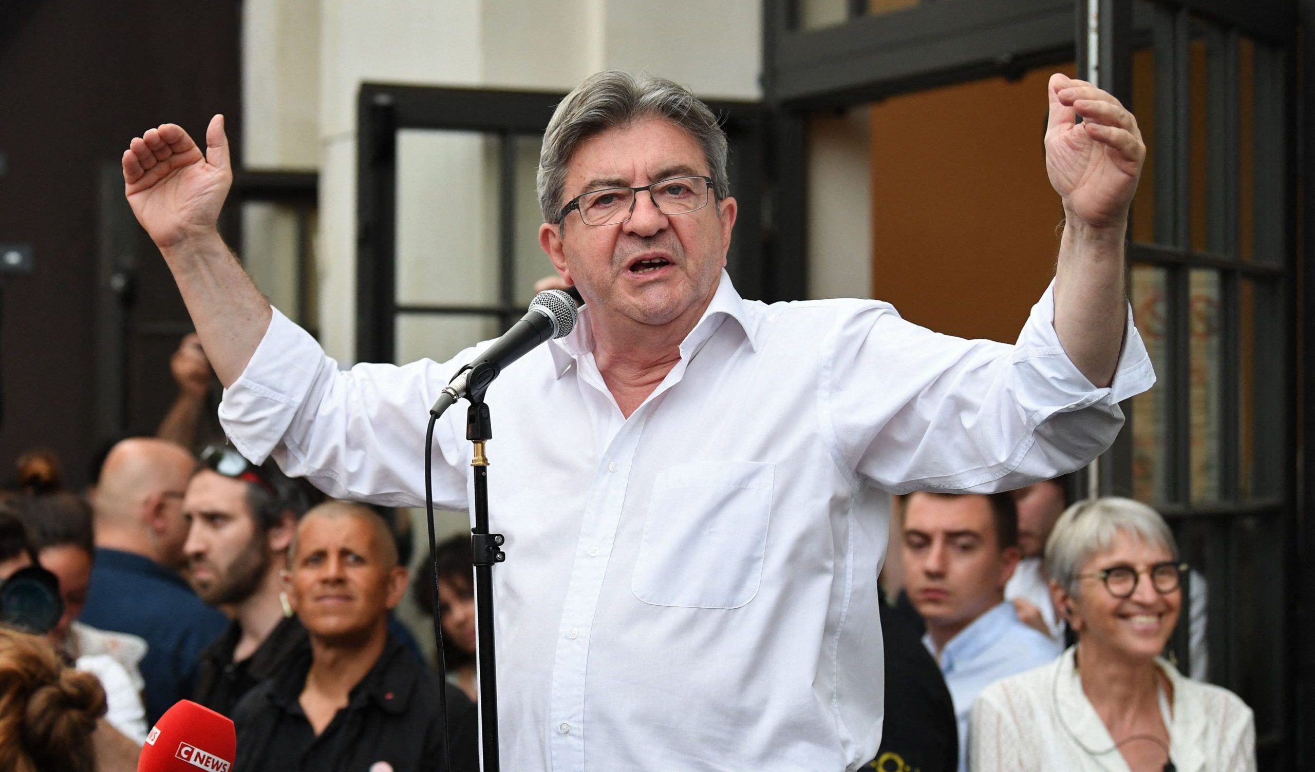 Melenchon propone un gruppo unico all'Assemblea nazionale ma gli alleati di sinistra dicono di no