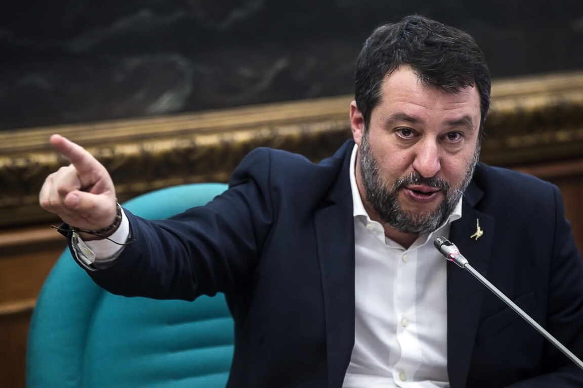 Salvini la butta sulla xenofobia: "Nessuna scorciatoia per la cittadinanza agli stranieri"