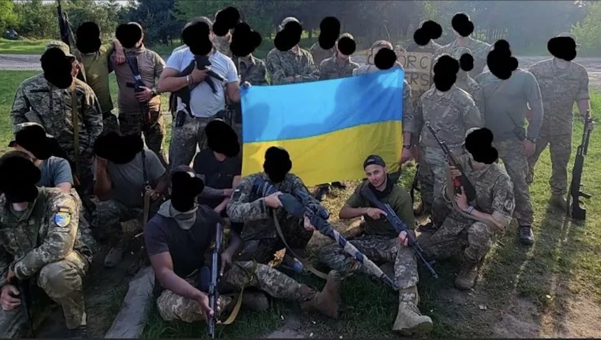 Simpatizzante dei fascisti di Casapound indagato: era andato in Ucraina a combattere per Kiev