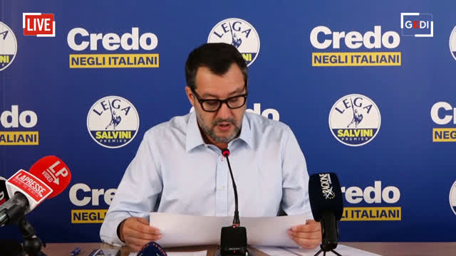 Matteo Salvini alle prese con le tensioni interne al partito: ecco tutti i malumori leghisti
