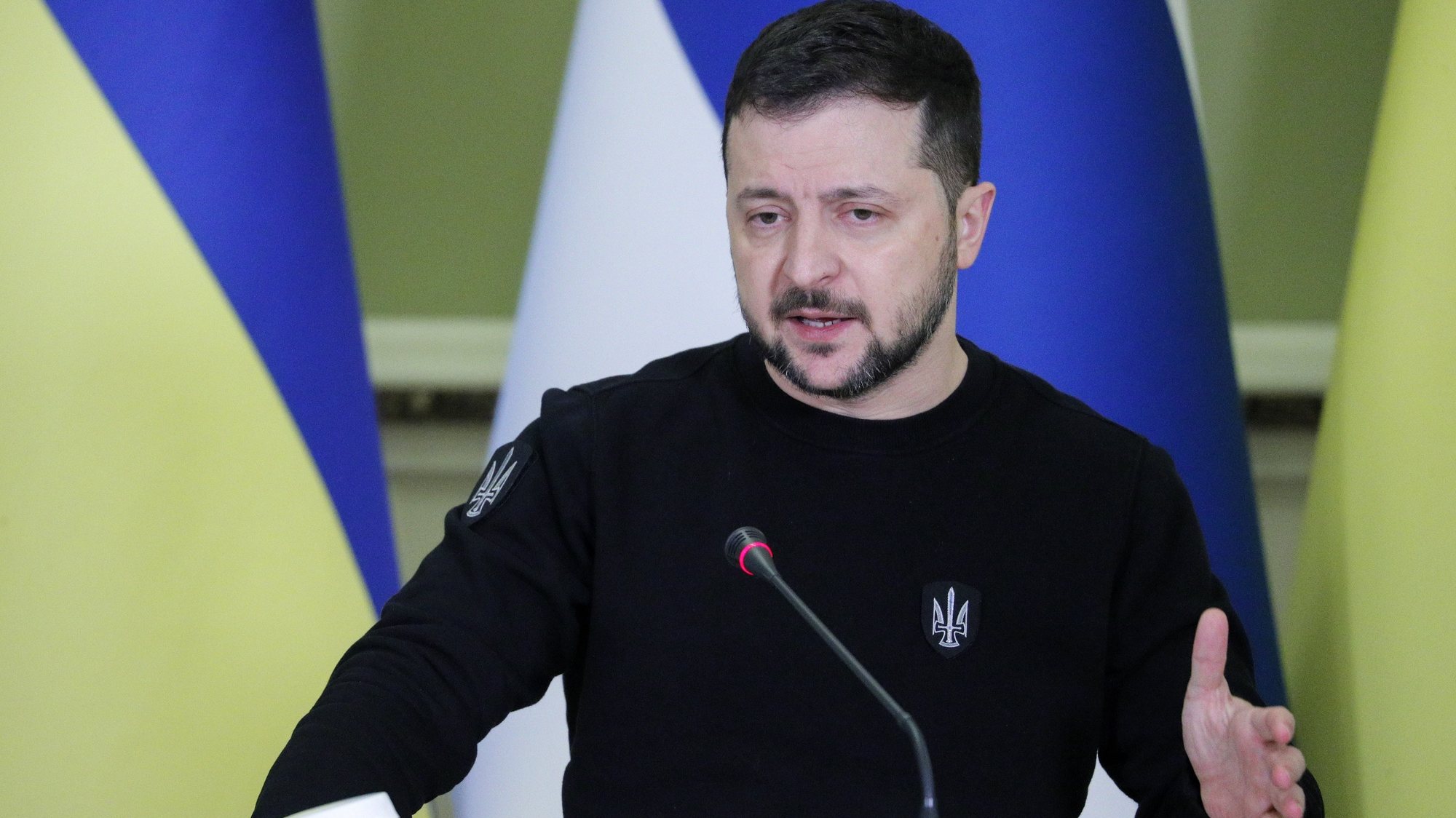 Zelensky a sorpresa in Finlandia per partecipare al vertice dei paesi nordici