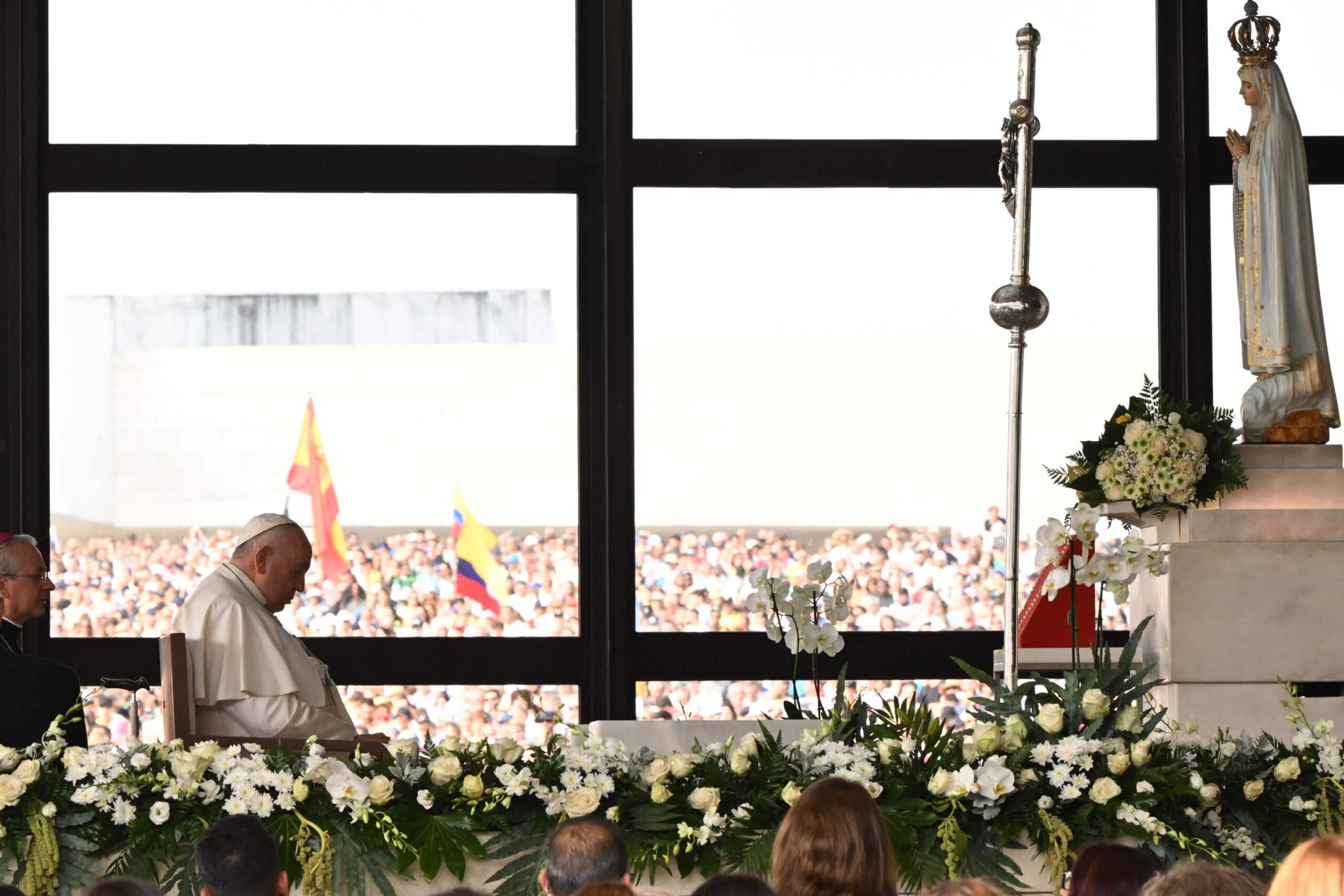 Papa Francesco a Fatima: "La Chiesa non ha porte"