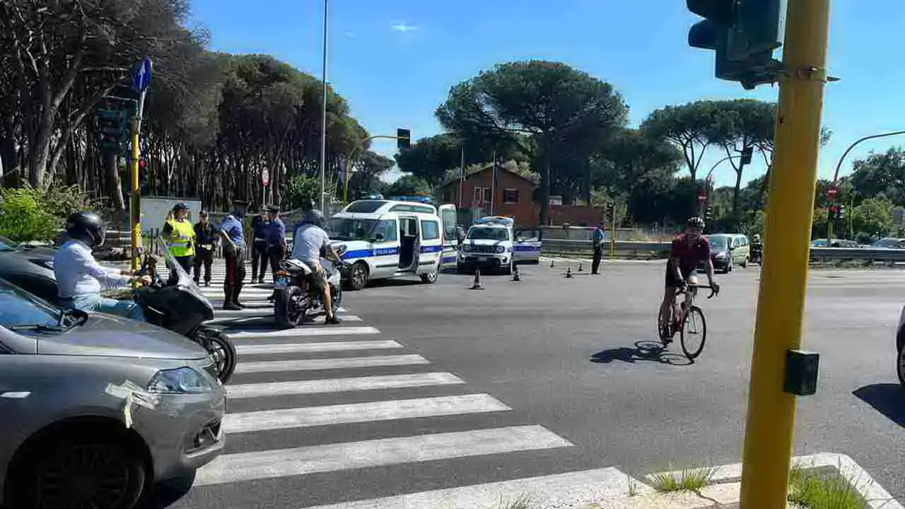 Due turisti investiti e uccisi su via Cristoforo Colombo: troppi i morti sull'arteria romana