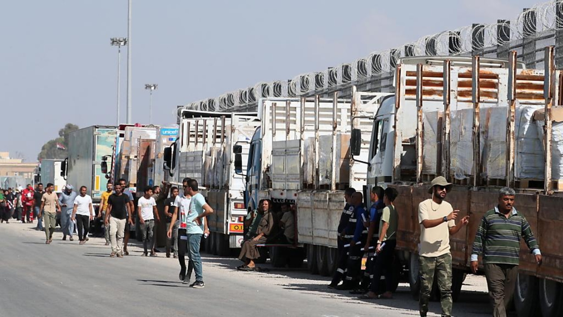 Gaza, i militari israeliani bloccano gli sfollati: uccisi quattro palestinesi che andavano a Rafah