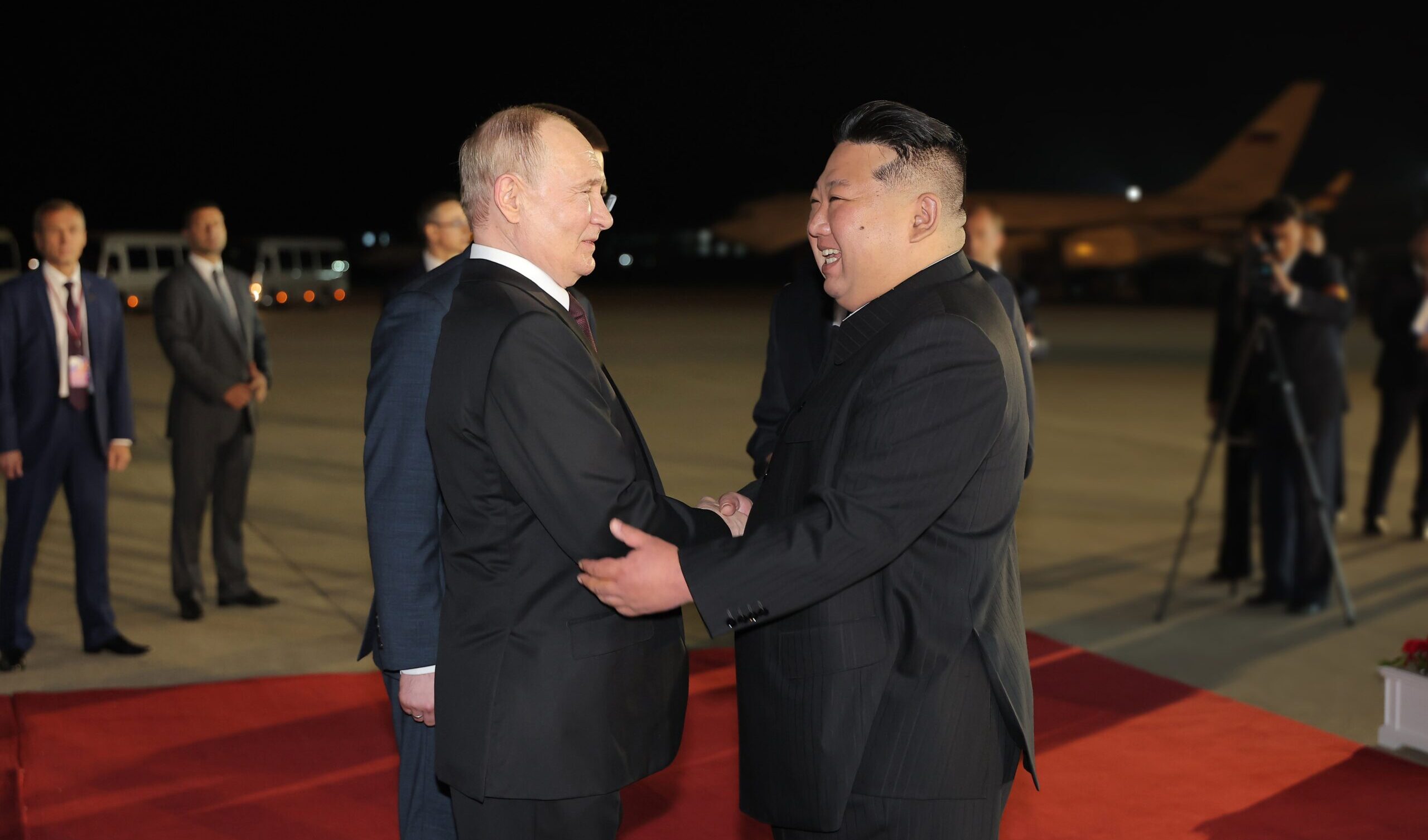 Vladimir Putin e Kim Jong-un hanno firmato un patto di partenariato strategico globale