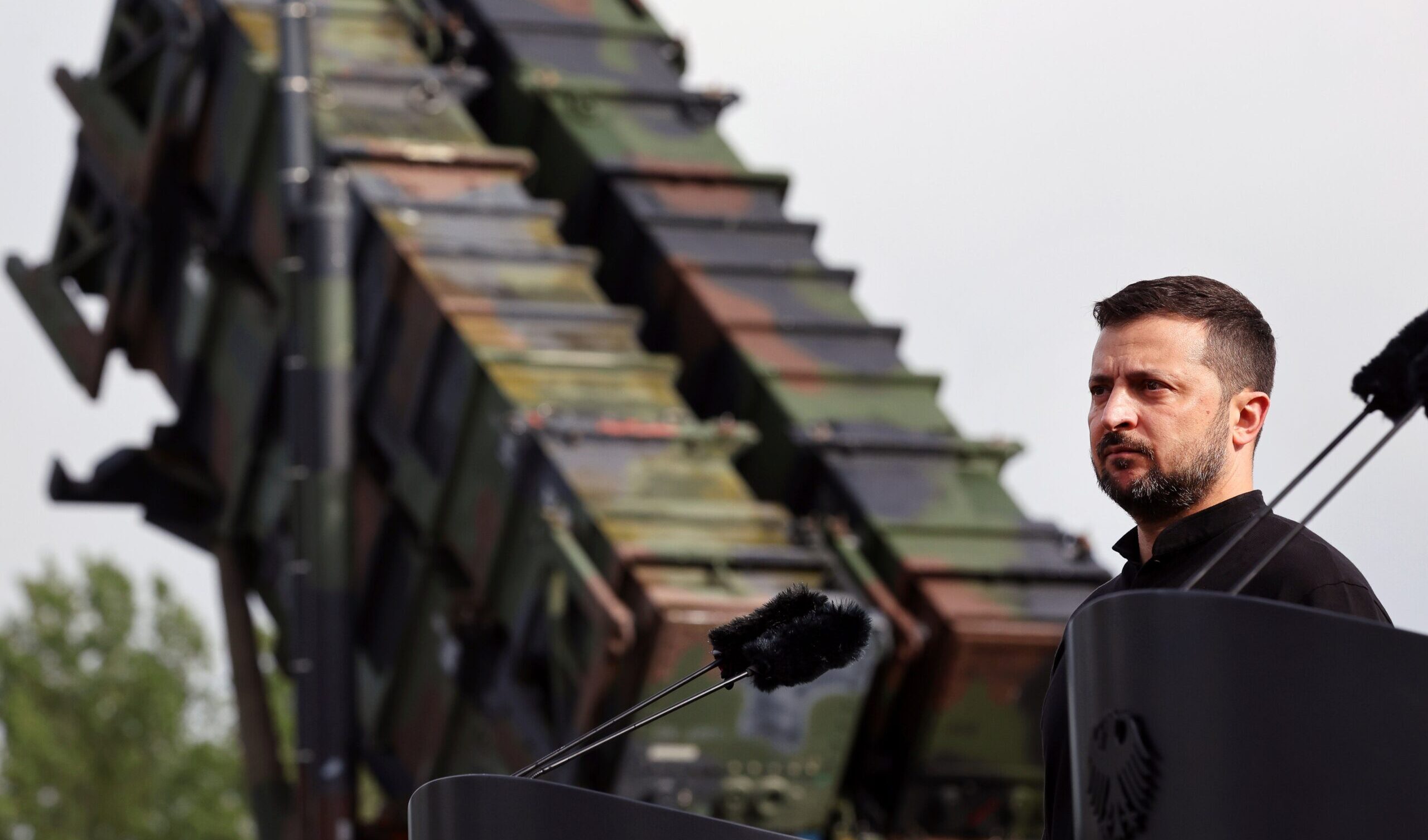 Biden dà all'Ucraina la priorità: via libera per nuovi sistemi di difesa aerea Patriot e i missili intercettori