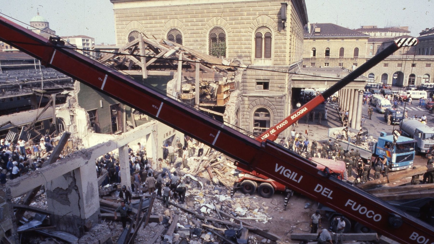 La strage alla stazione di Bologna