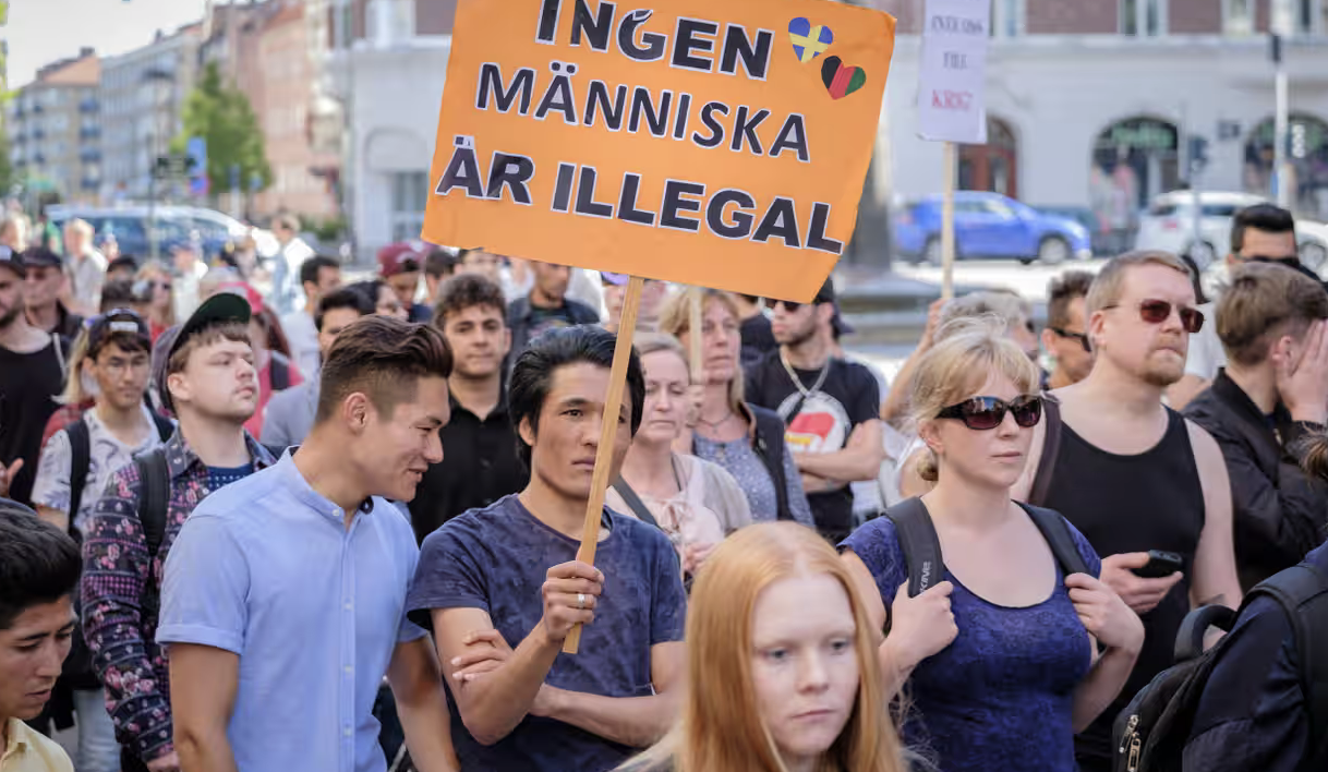 In Svezia la destra vuole la 'legge spia': obbligo dei dipendenti pubblici di denunciare i clandestini